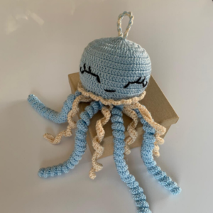 Diseño sin título2 300x300 - Medusas de apego - Crochet 100% algodón Celeste/Beige