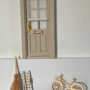 c310569f ff91 4166 8bf2 437d2949a378 copia 300x300 - Pack Puerta Mágica del Ratón Pérez con ventanal, customizada + 1 accesorio