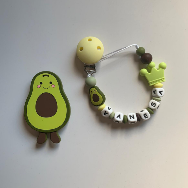Chupetero Personalizado + Mordedor Aguacate Diseno sin titulo 2021 01 12T121916.008 - Chupetero Personalizado + Mordedor Aguacate
