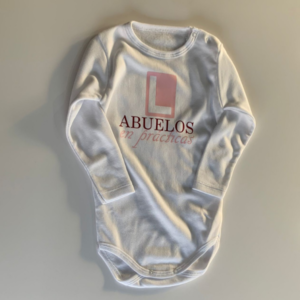 Diseno sin titulo 2021 02 03T193228.381 300x300 - Bodie personalizado "Abuelos en prácticas"