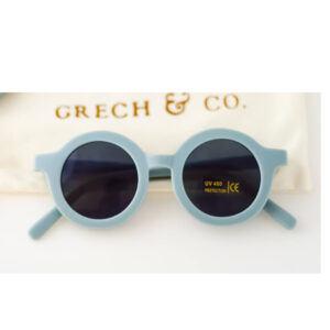 5f2fd643be2db GrechCo Light blueGafas de Sol Tutete 1 l 300x300 - Gafas de sol sostenibles Light Blue - Grech & Co