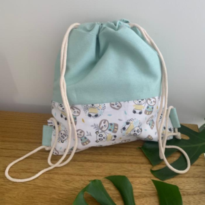 Diseno sin titulo 2023 04 30T114041.920 300x300 - MOCHILA TELA COMBINADA ESTAMPADO PANDAS